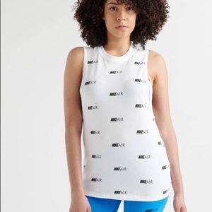 Nike Air tank NWT